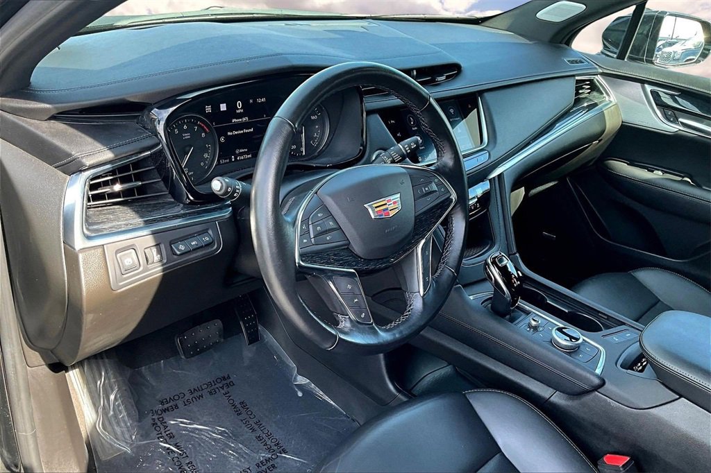 Certified 2023 Cadillac XT5 Premium Luxury w/ Technology Package image 17