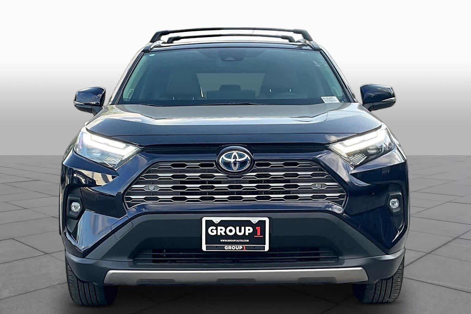 Used 2024 Toyota RAV4 Limited AWD/4WD image 4
