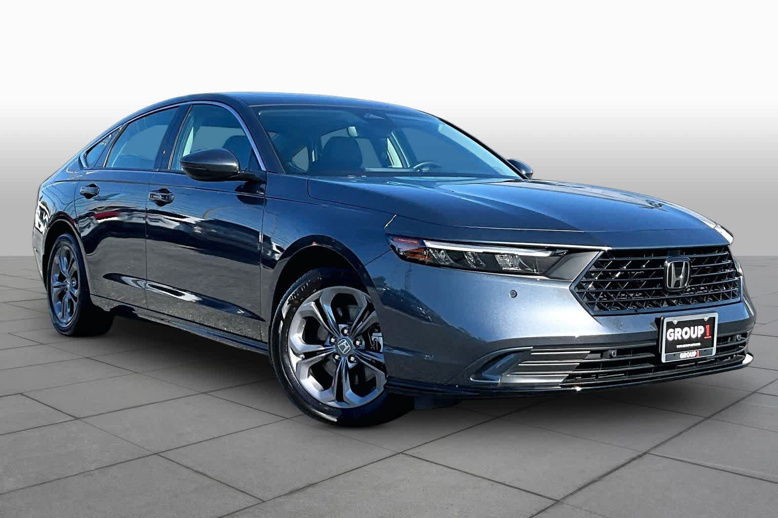 Certified 2025 Honda Accord EX-L image 3
