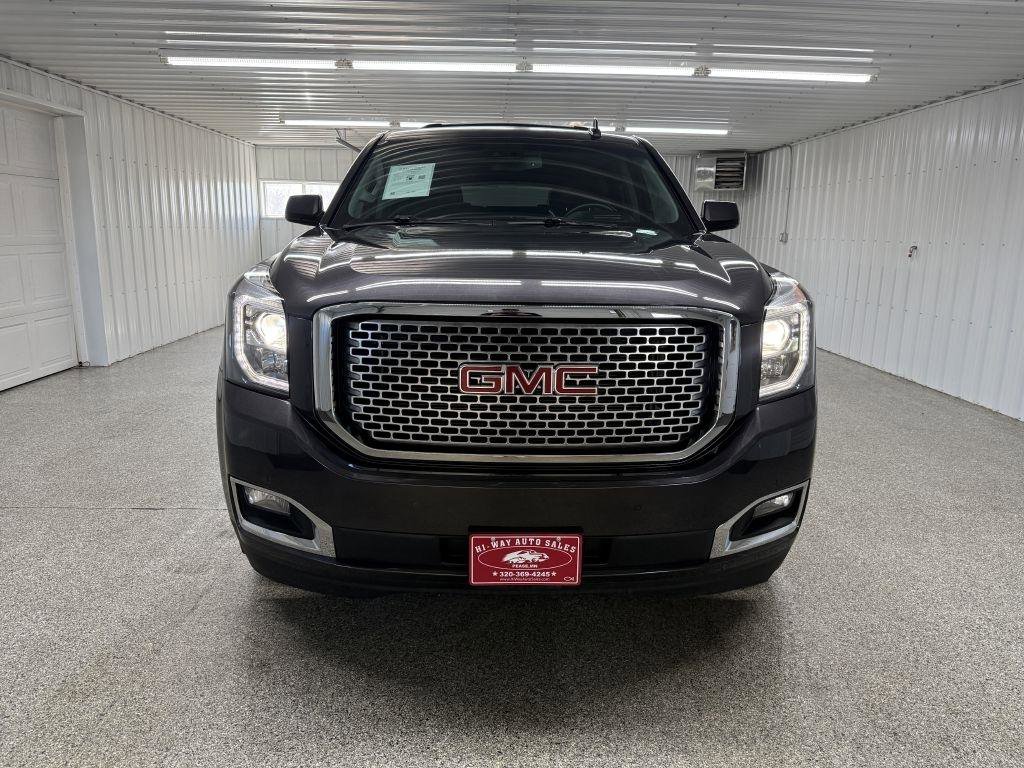 Used 2017 GMC Yukon XL Denali w/ Open Road Package image 2