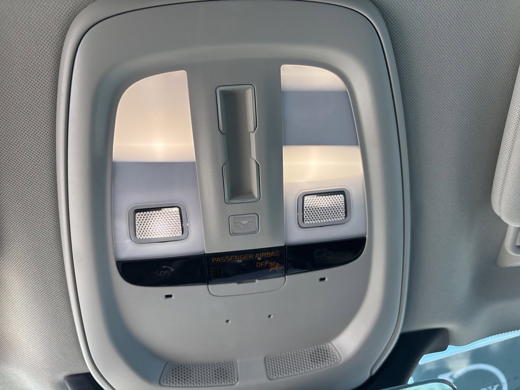 Certified 2023 Volvo XC90 B5 Plus w/ Protection Package Premier image 32