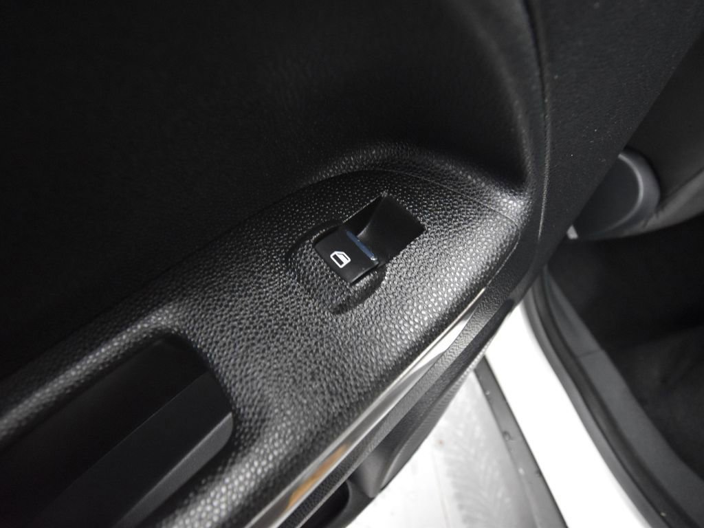 Used 2019 Ford EcoSport SE image 10