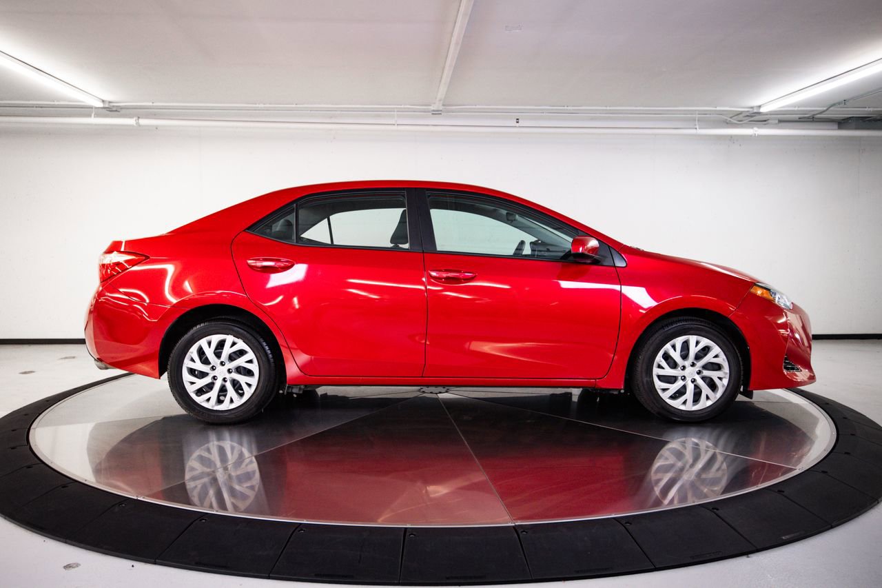 Used 2018 Toyota Corolla LE image 8