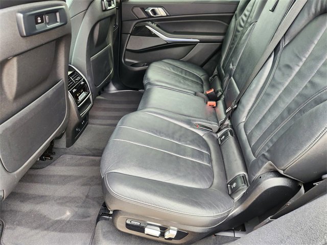 Used 2020 BMW X7 xDrive40i w/ M Sport Package image 30