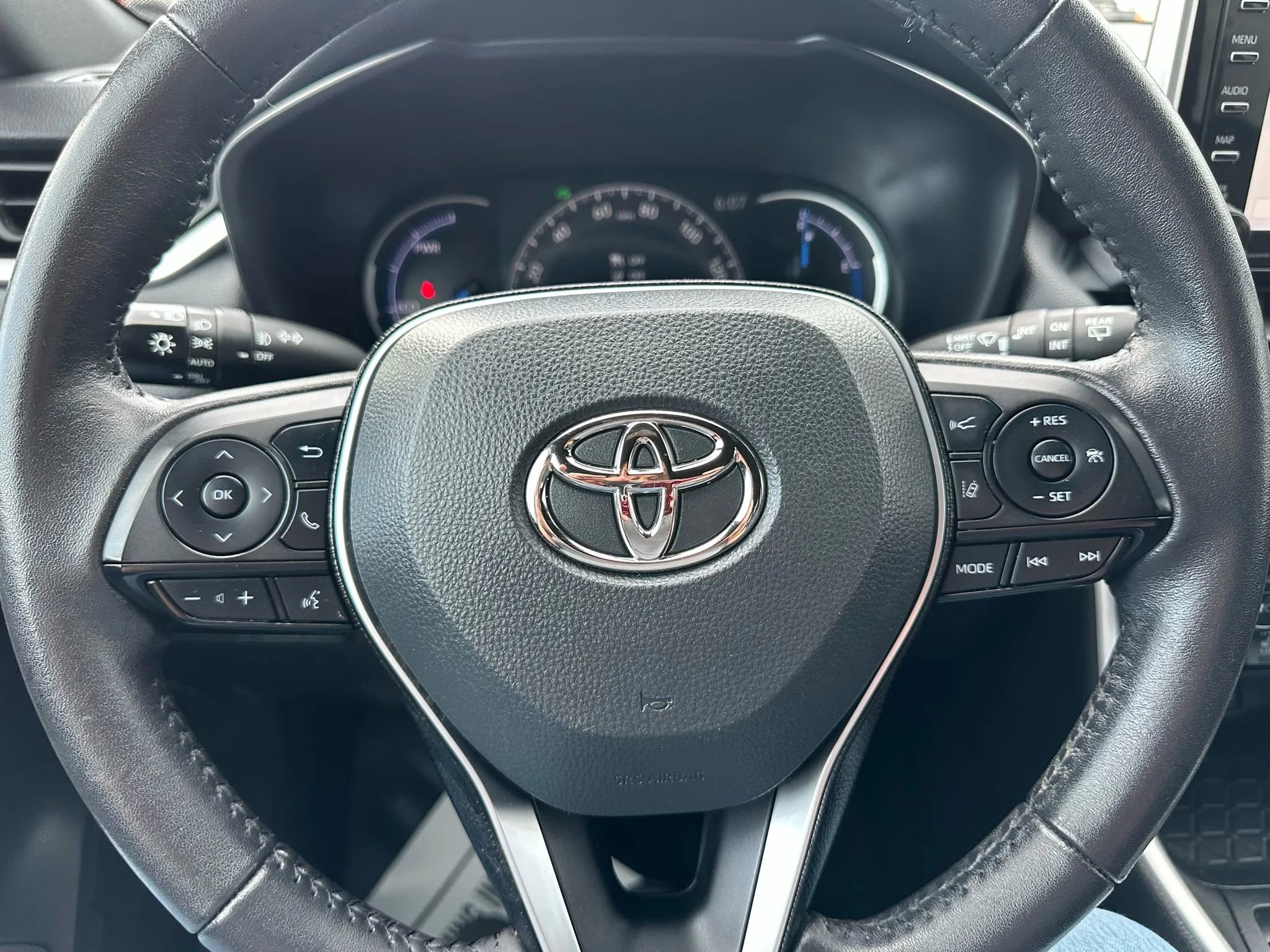 Used 2021 Toyota RAV4 XSE w/ Carpet Mat Package (TMS) AWD/4WD image 7