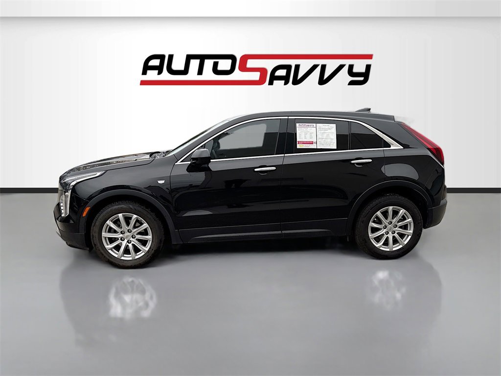 Used 2022 Cadillac XT4 Luxury w/ Cold Weather Package image 4