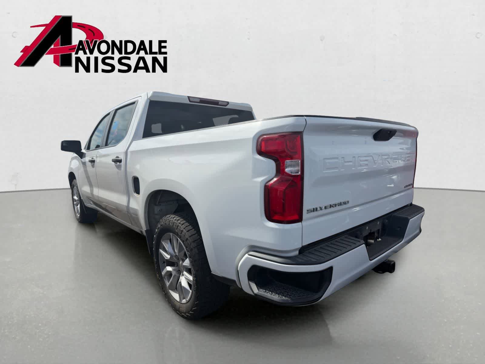 Used 2022 Chevrolet Silverado 1500 Custom w/ Safety Confidence Package RWD image 3