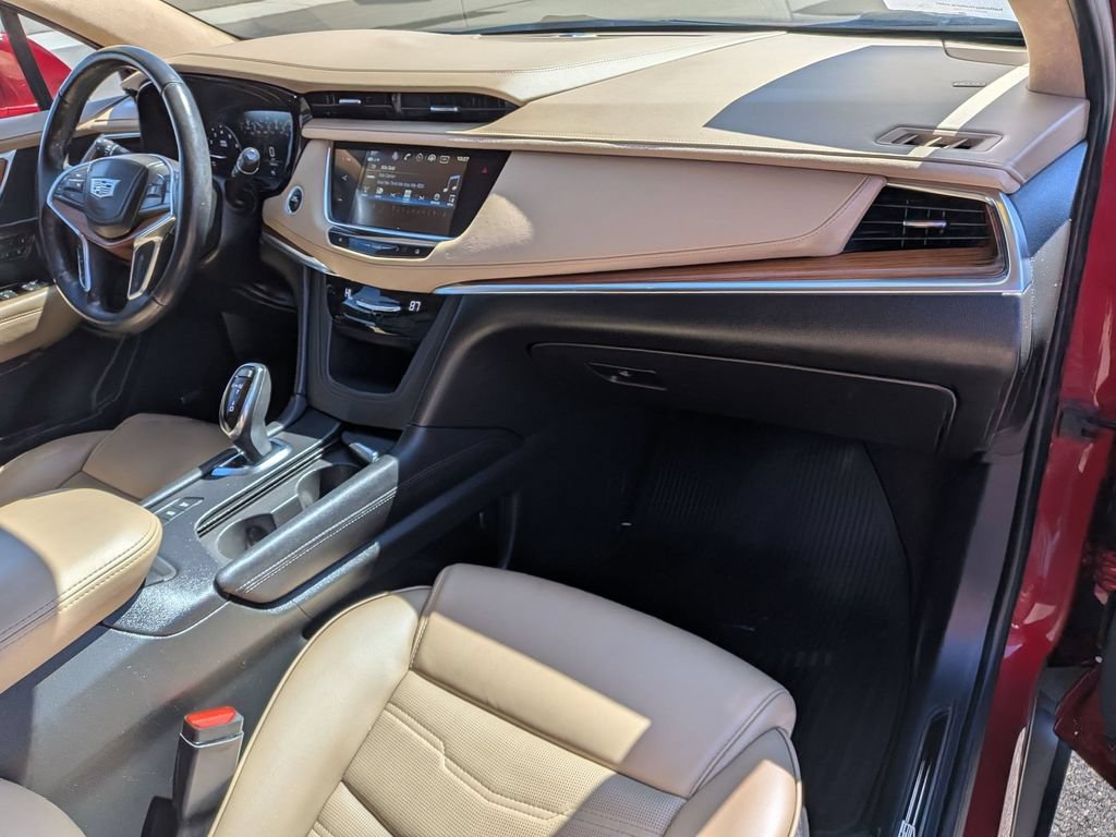 Used 2019 Cadillac XT5 Platinum AWD/4WD image 23