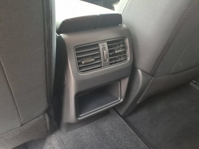 Used 2026 Nissan Rogue S AWD/4WD image 9