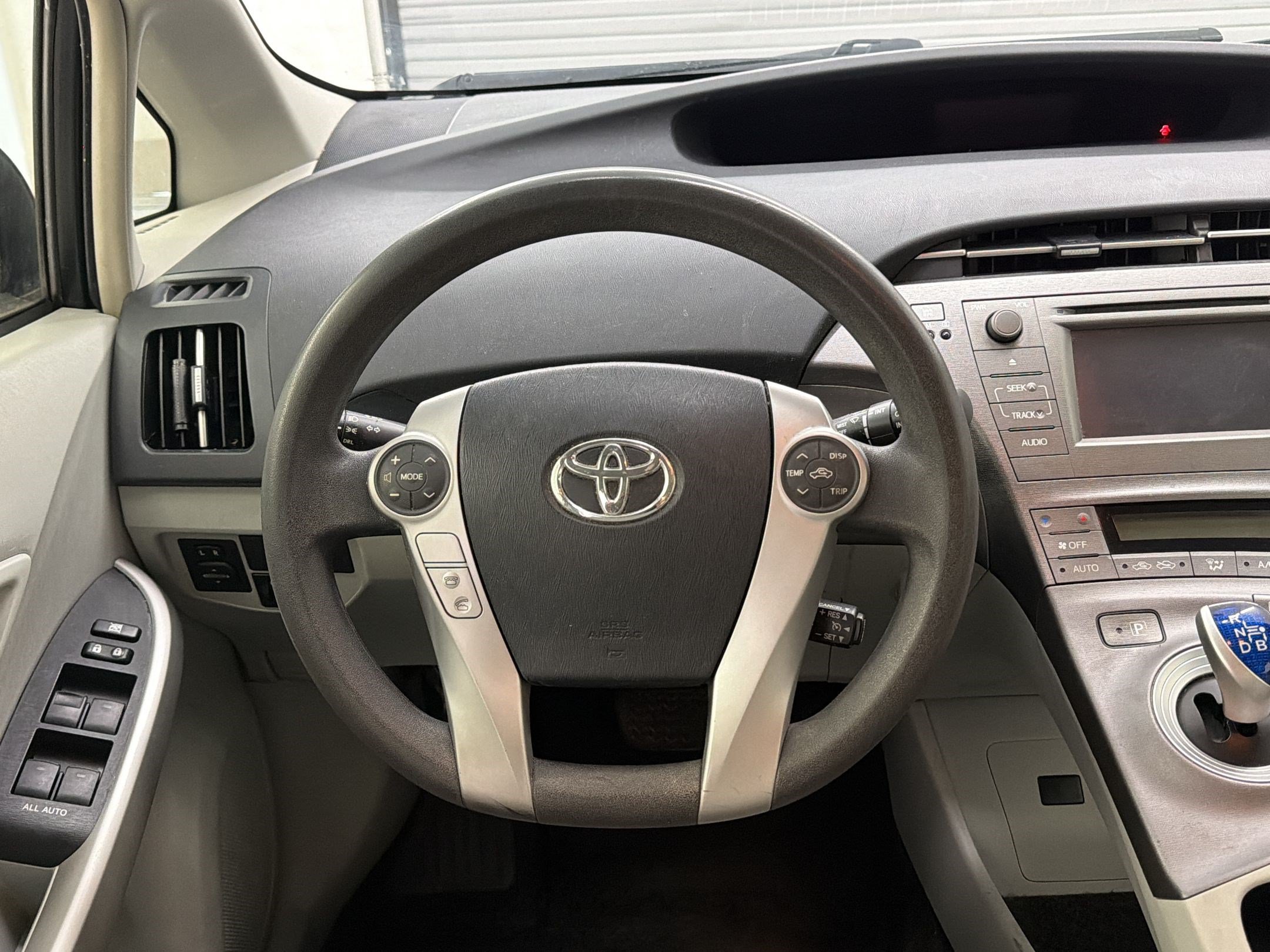 Used 2014 Toyota Prius Two FWD image 11