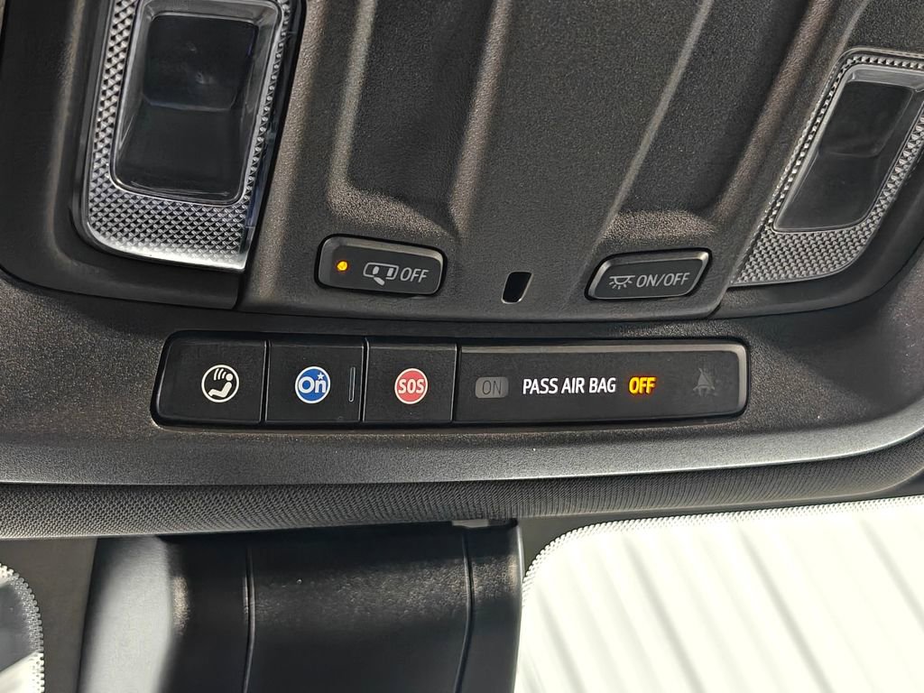 Used 2022 Chevrolet Silverado 1500 LT w/ Safety Package II image 11