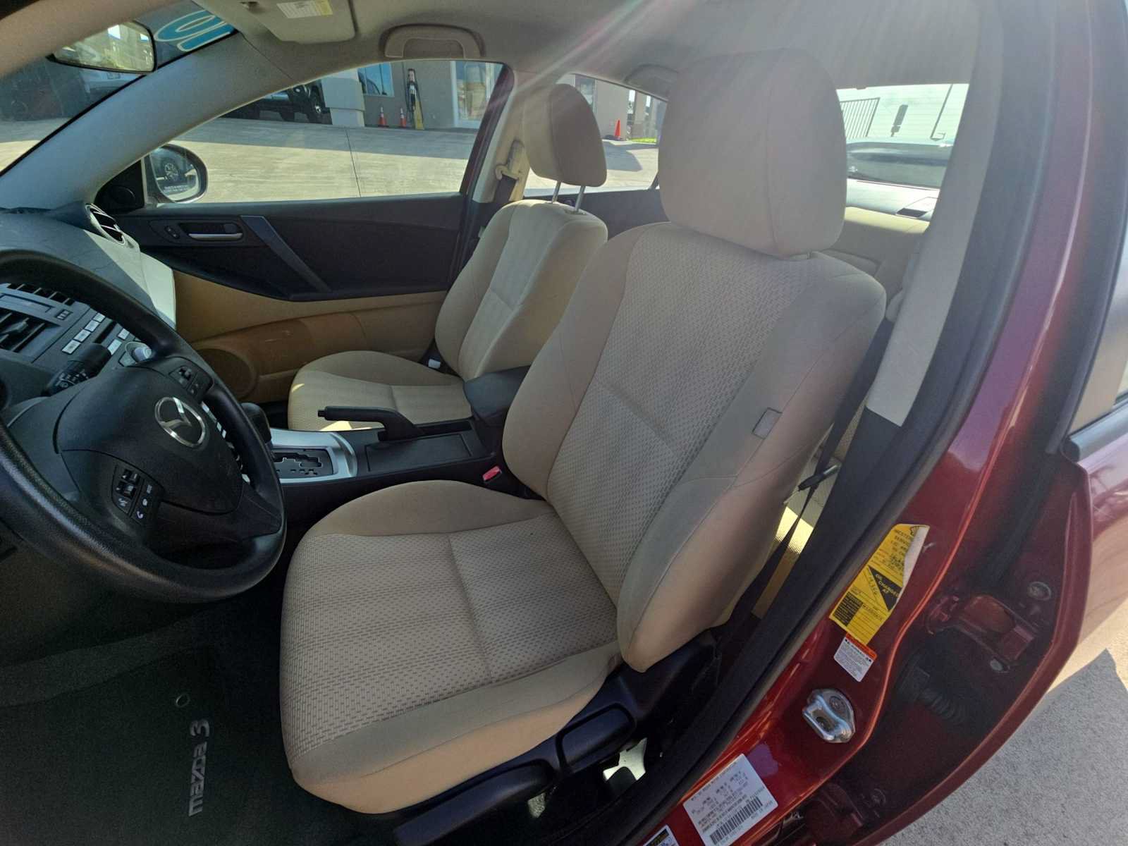 Used 2010 MAZDA MAZDA3 i Touring FWD image 14