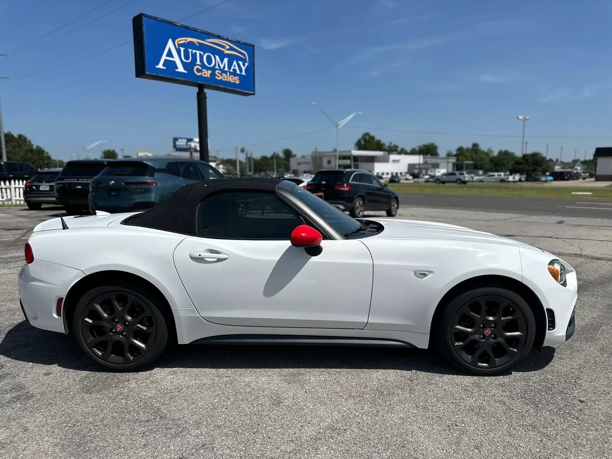 Used 2020 FIAT 124 Spider Abarth w/ Convenience Group RWD image 8