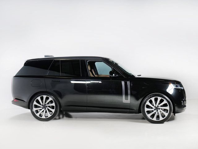Used 2026 Land Rover Range Rover SE AWD/4WD image 30