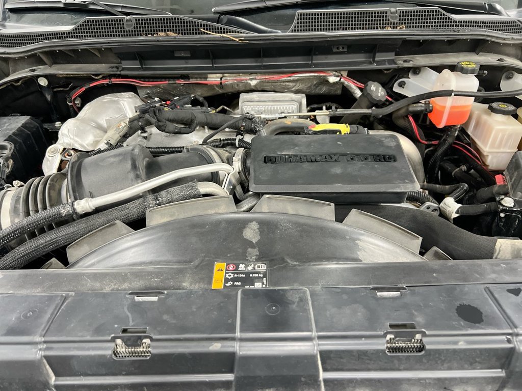 Used 2022 Chevrolet Silverado 3500 High Country w/ LPO, Hitch Package AWD/4WD image 20