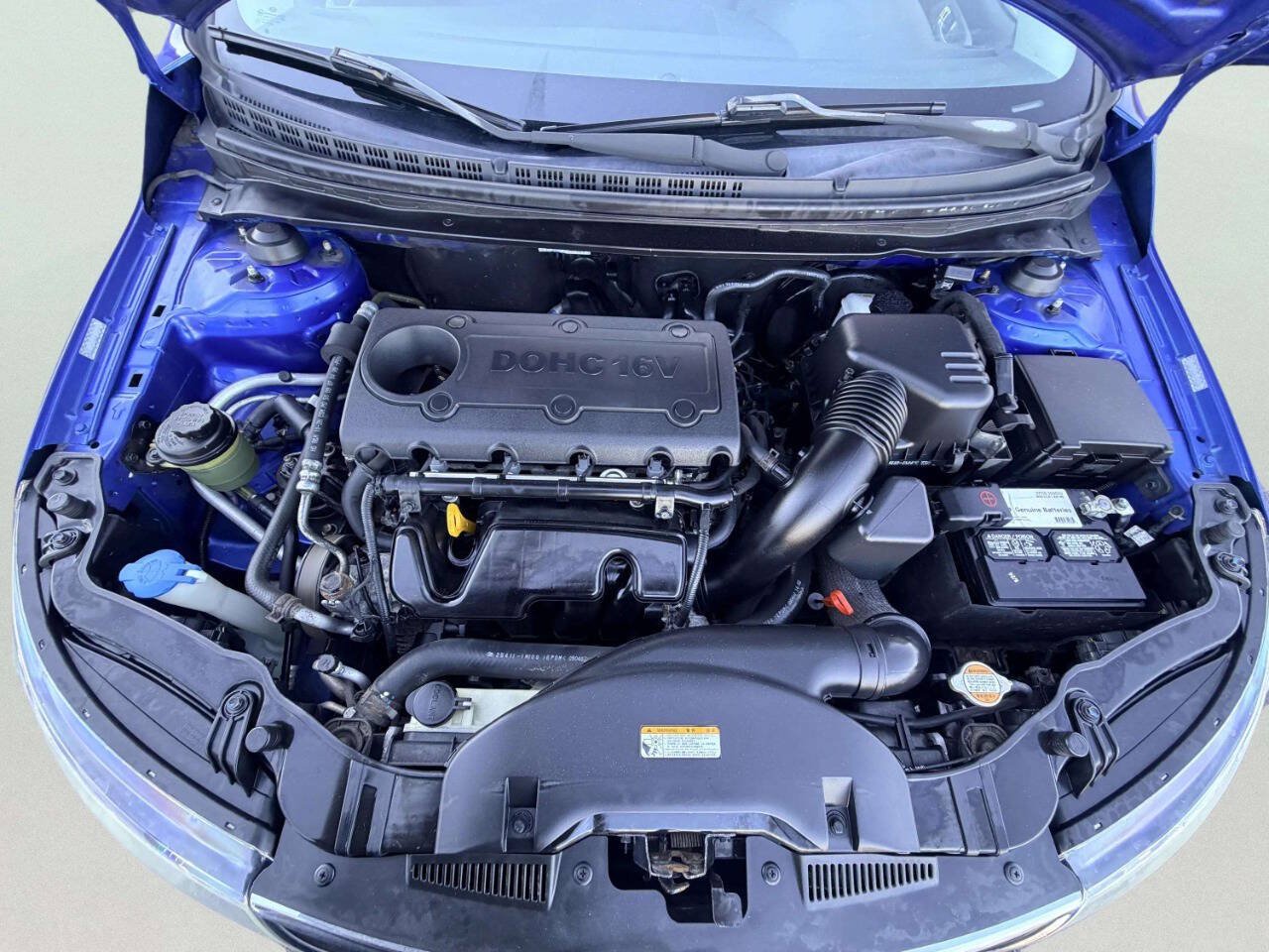Used 2010 Kia Forte SX FWD image 10