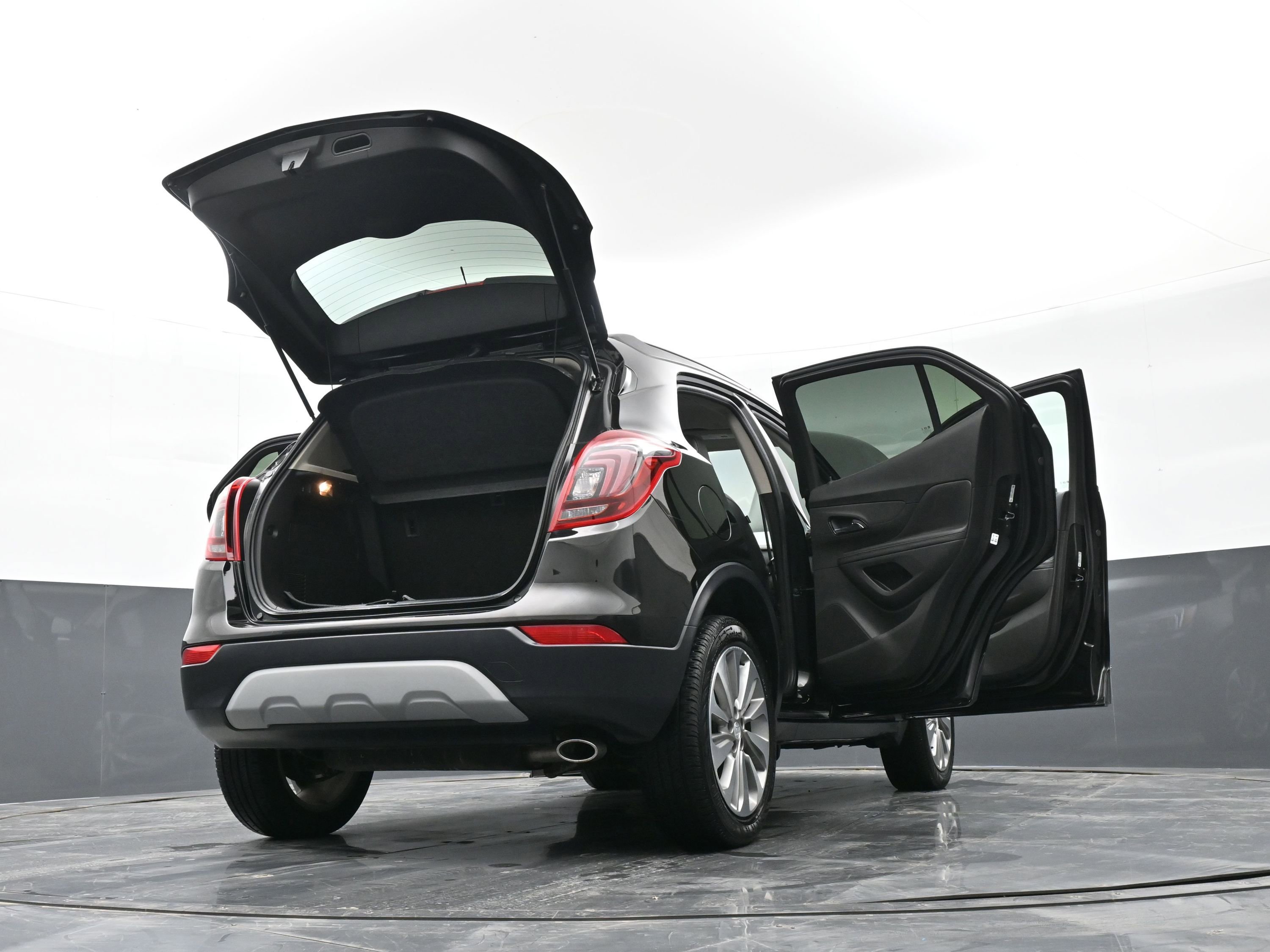 Used 2019 Buick Encore Preferred image 49