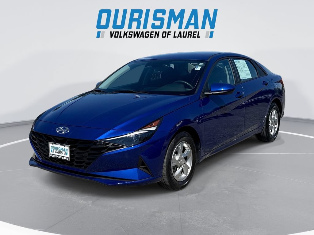 Used 2023 Hyundai Elantra SE w/ Cargo Package