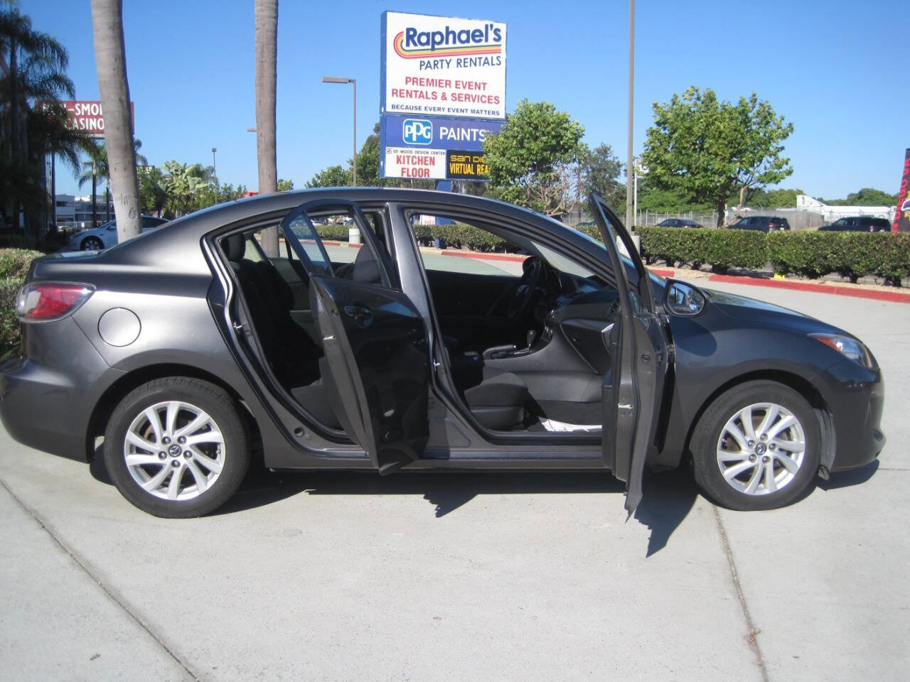 Used 2013 MAZDA MAZDA3 i Touring image 6