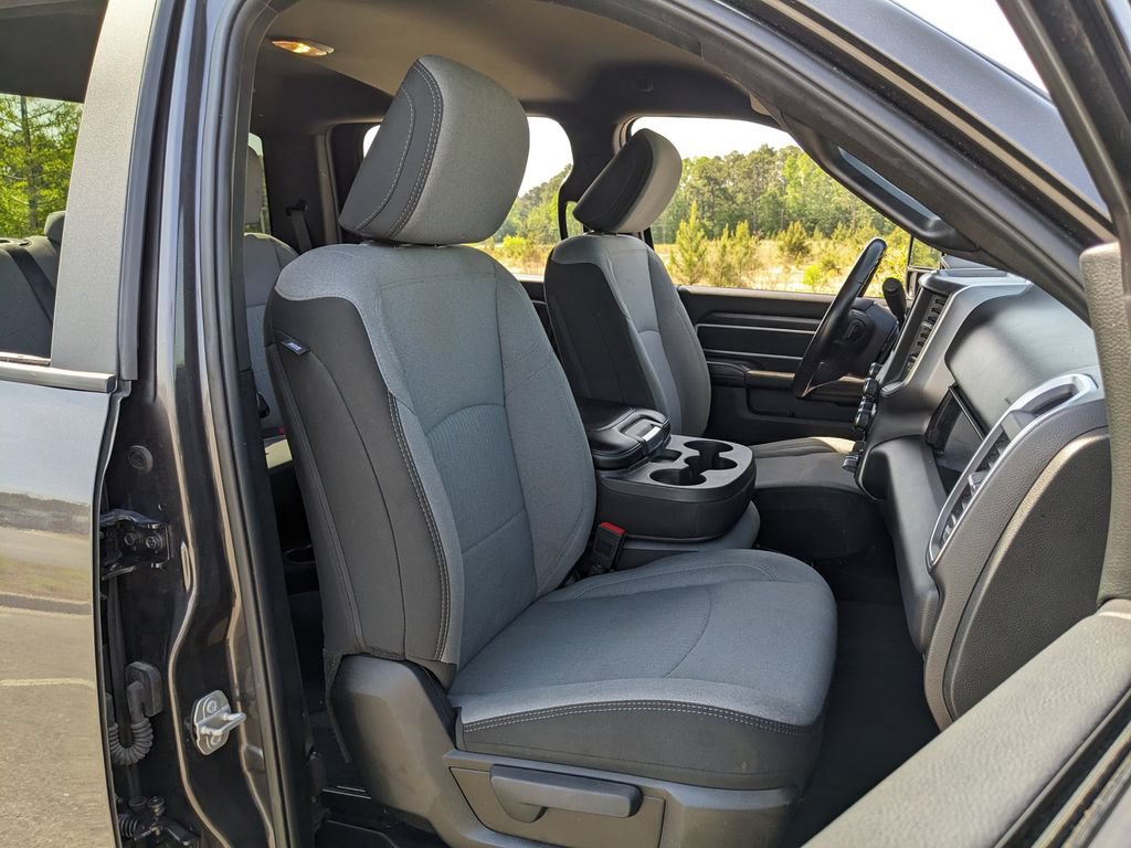Used 2024 RAM 2500 Big Horn AWD/4WD image 38