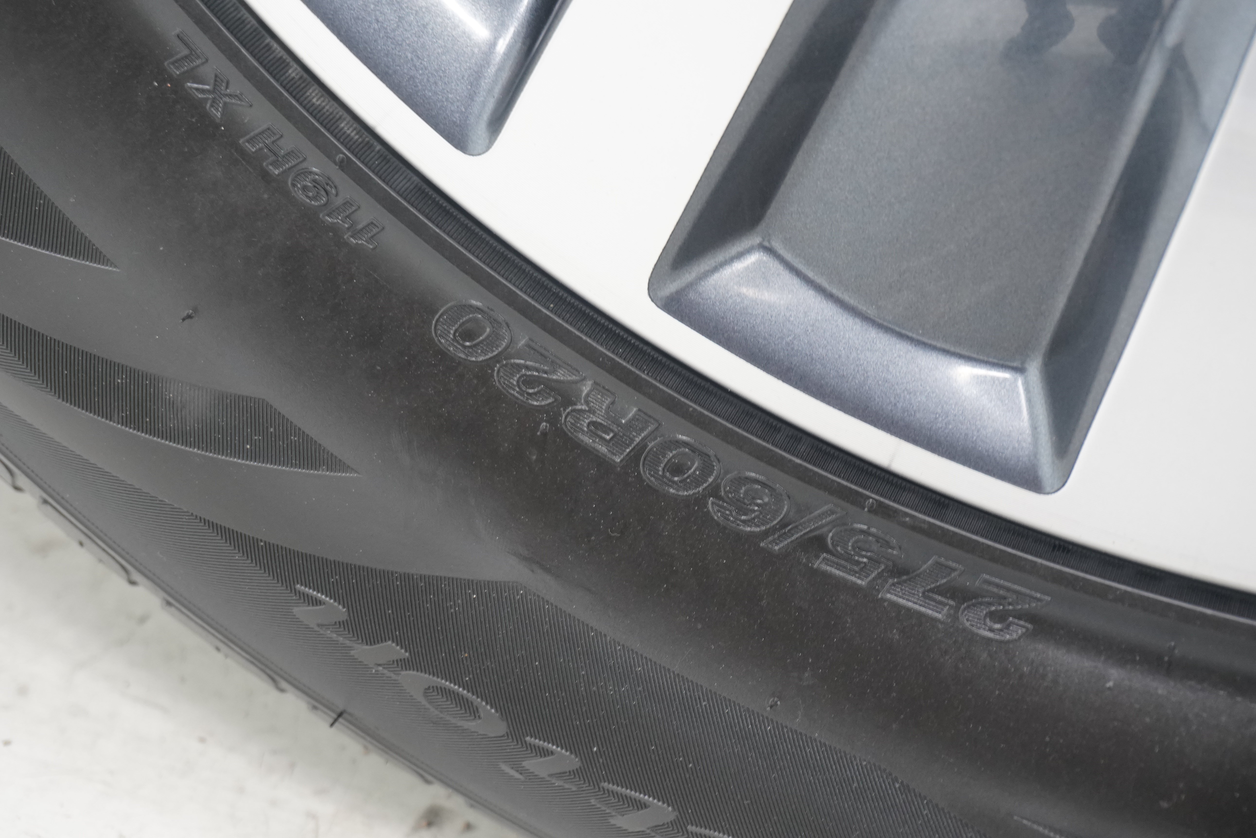 Used 2017 Nissan Armada SL RWD image 32