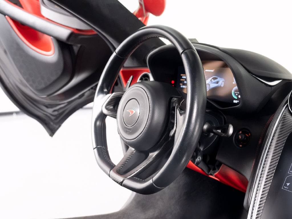 Used 2017 McLaren 570S RWD image 30