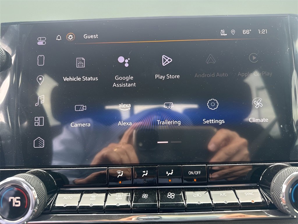 Used 2025 Chevrolet Colorado Trail Boss w/ Midnight Edition image 25