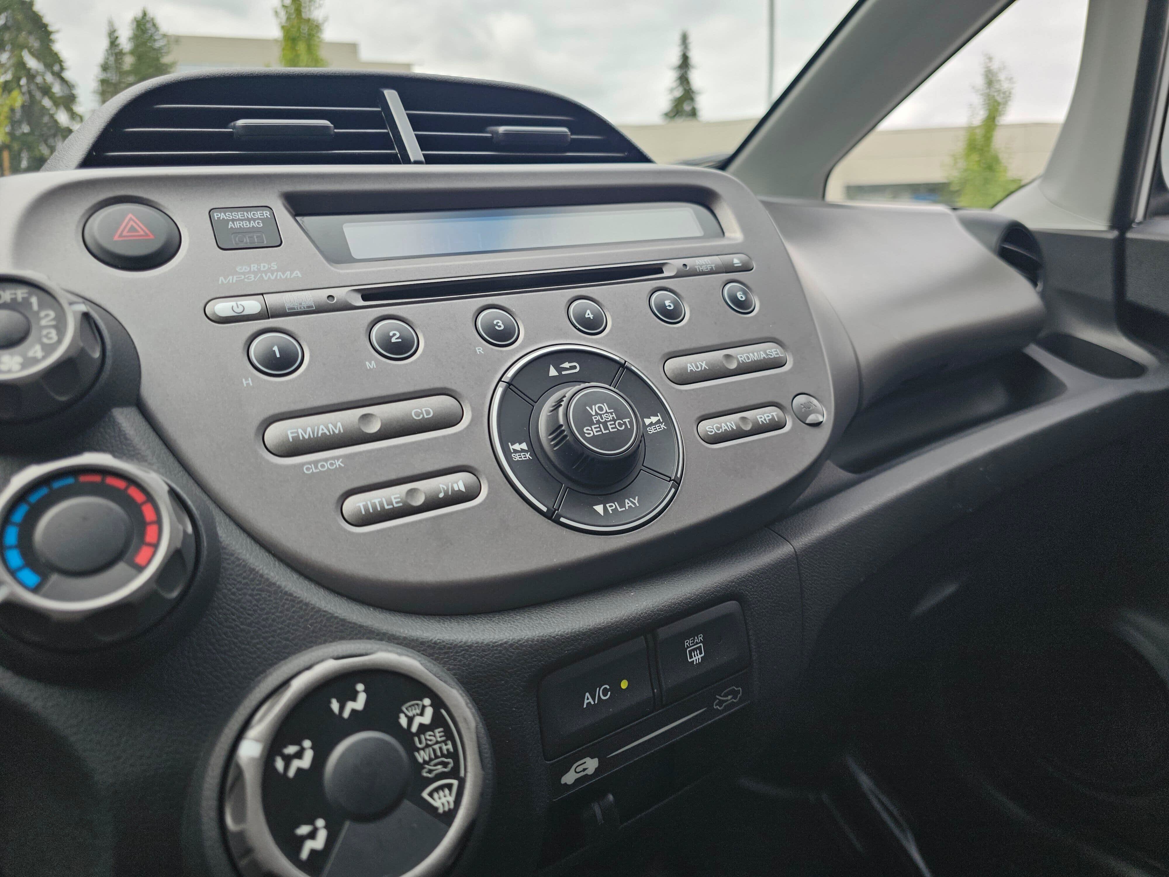Used 2011 Honda Fit Sport image 26