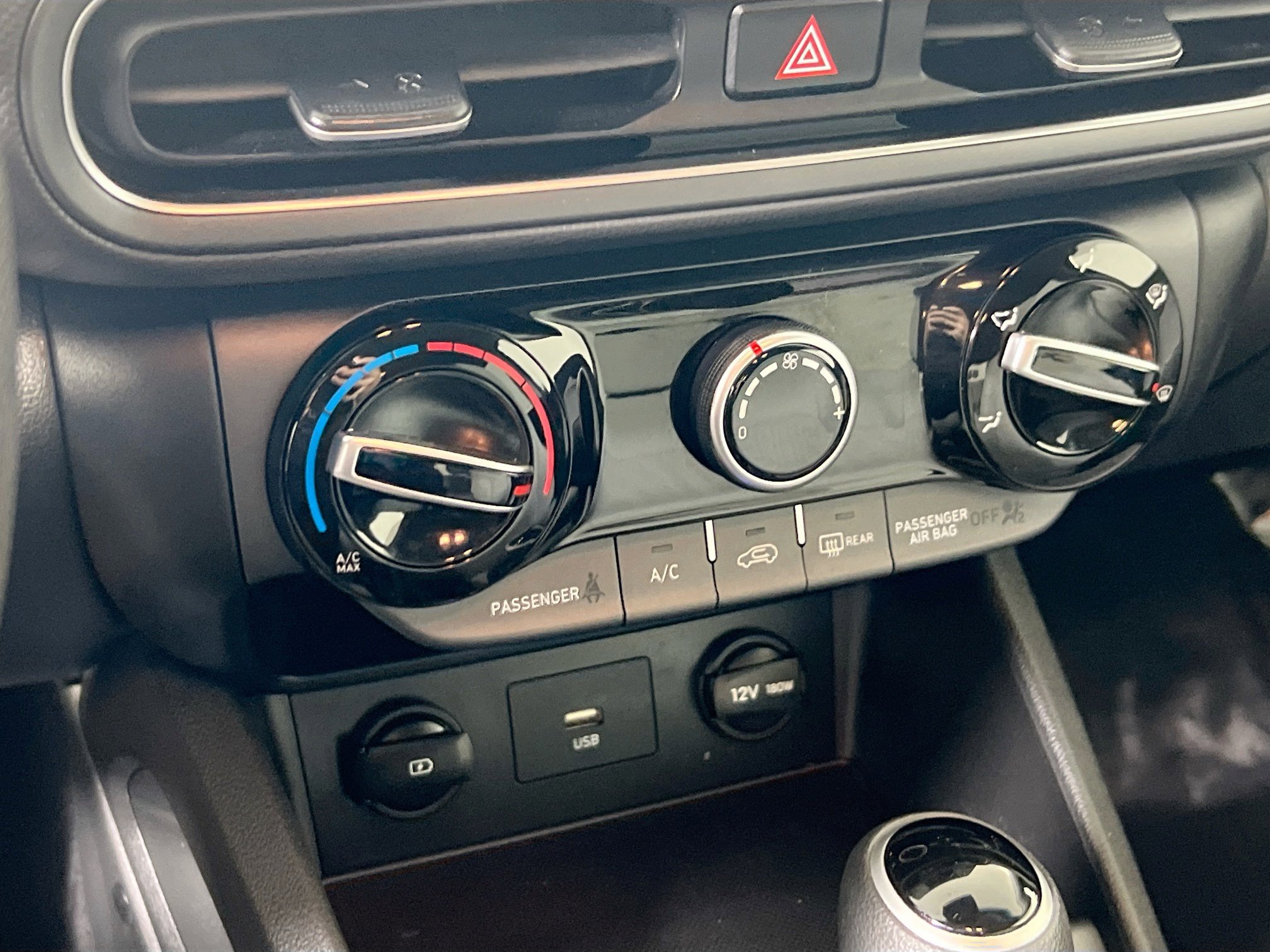 Used 2023 Hyundai Kona SEL w/ Cargo Package image 15