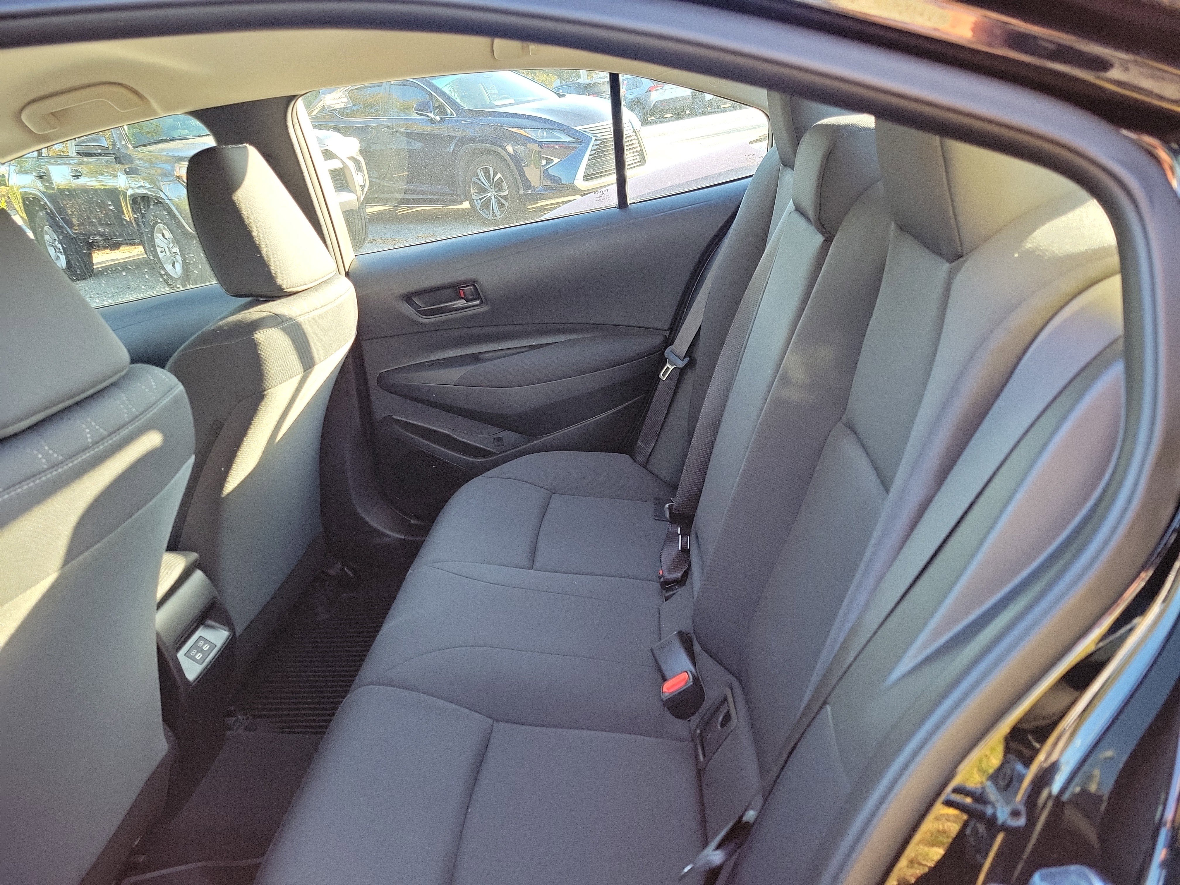 Certified 2025 Toyota Corolla LE image 29