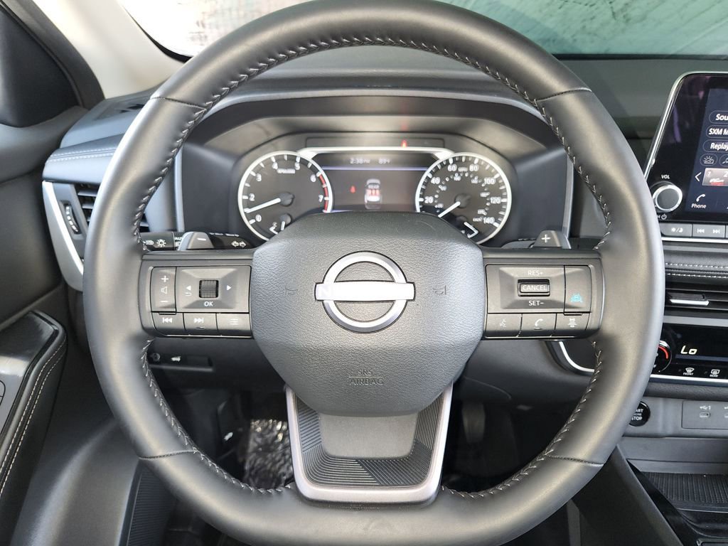 Used 2025 Nissan Rogue SV AWD/4WD image 22