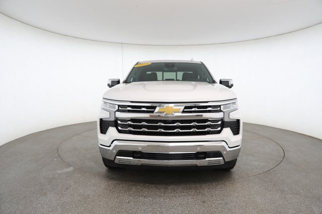 Used 2025 Chevrolet Silverado 1500 LTZ w/ Z71 Off-Road Package image 30
