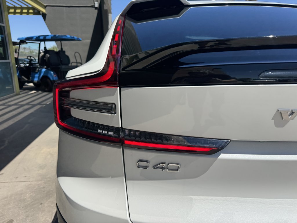 Used 2023 Volvo C40 P8 Recharge Ultimate AWD/4WD image 14