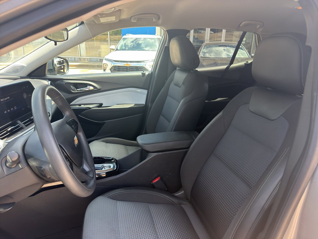 Certified 2024 Chevrolet Trax LT FWD image 5