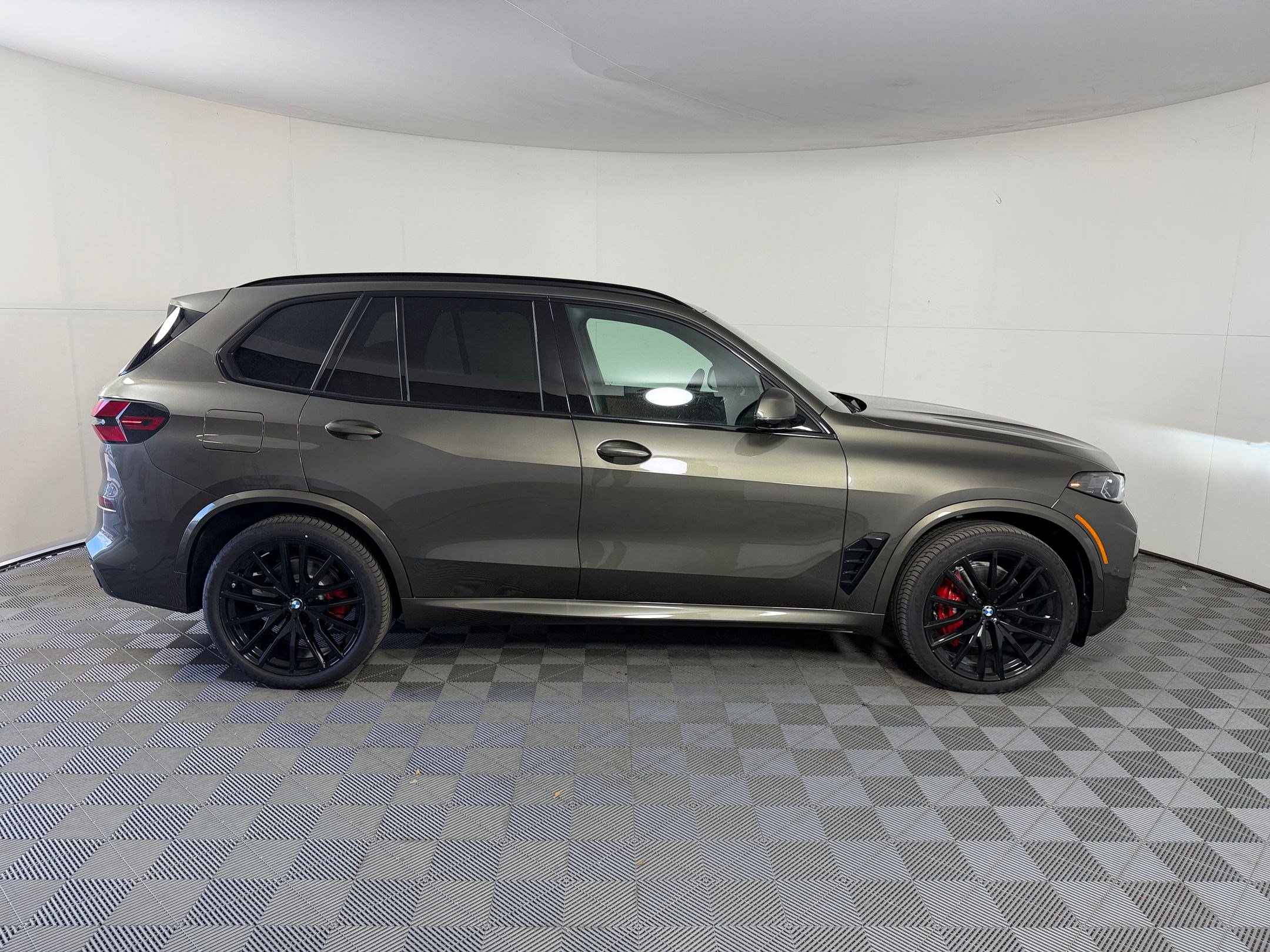 New 2026 BMW X5 sDrive40i RWD image 8