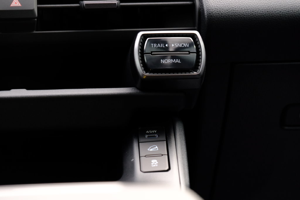 New 2026 Toyota RAV4 XSE AWD/4WD image 23