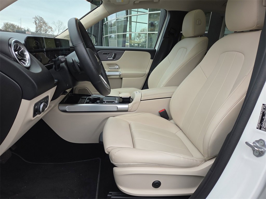 Used 2022 Mercedes-Benz GLB 250 image 10