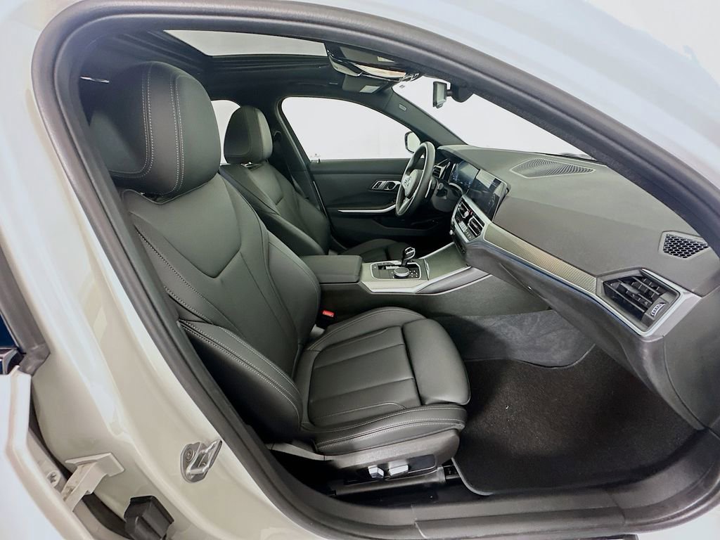 Used 2022 BMW 330e 330e iPerformance w/ M Sport Package image 29