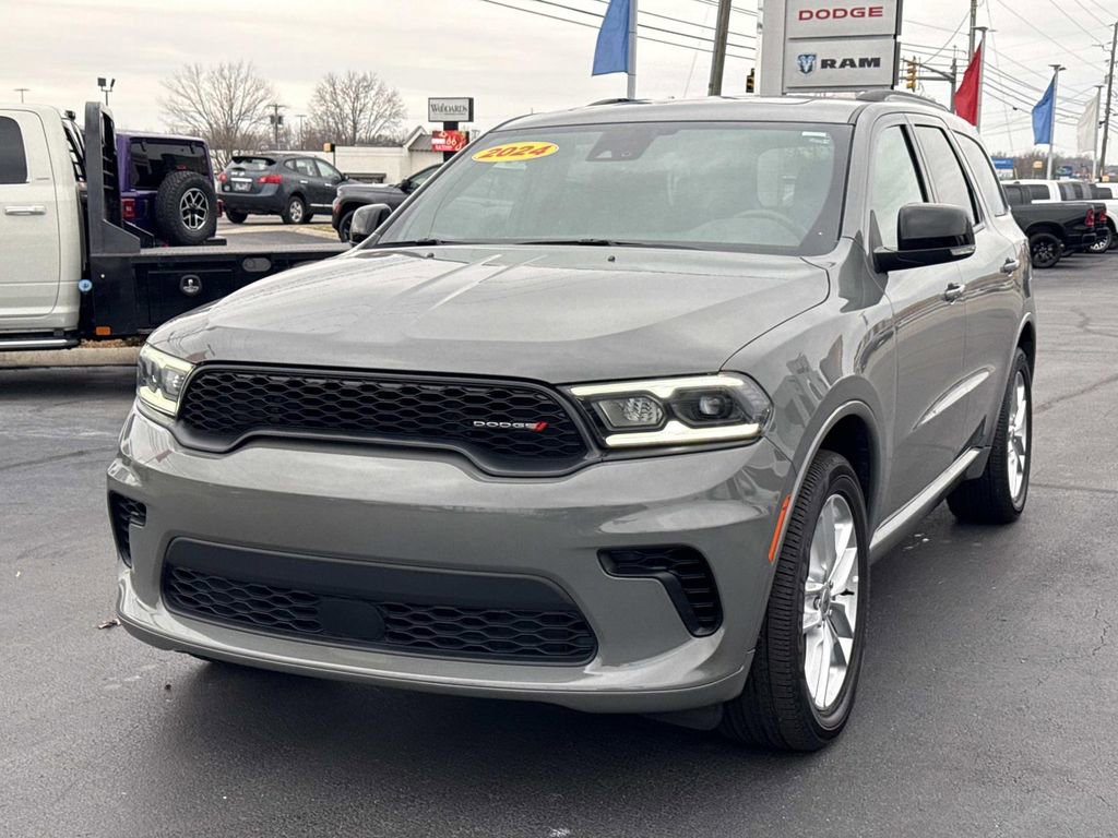 Used 2024 Dodge Durango GT image 3