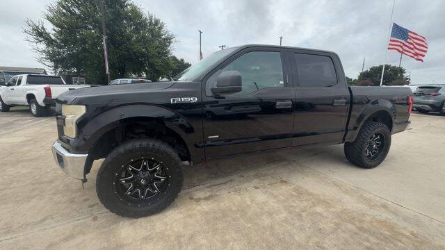 Used 2017 Ford F150 XLT AWD/4WD image 4