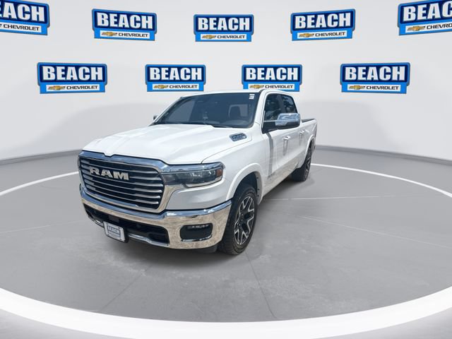 Used 2025 RAM 1500 Laramie AWD/4WD image 4
