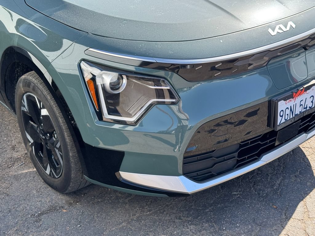 Used 2023 Kia Niro Wind FWD image 2