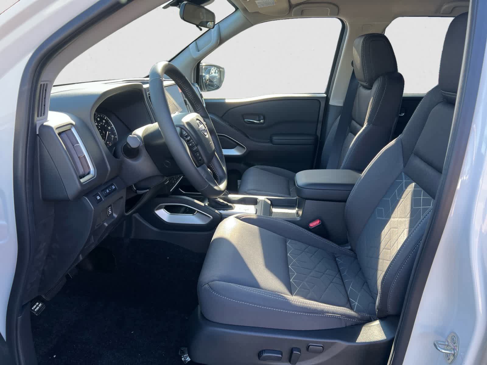 New 2026 Nissan Frontier SV w/ SV Convenience Package AWD/4WD image 16