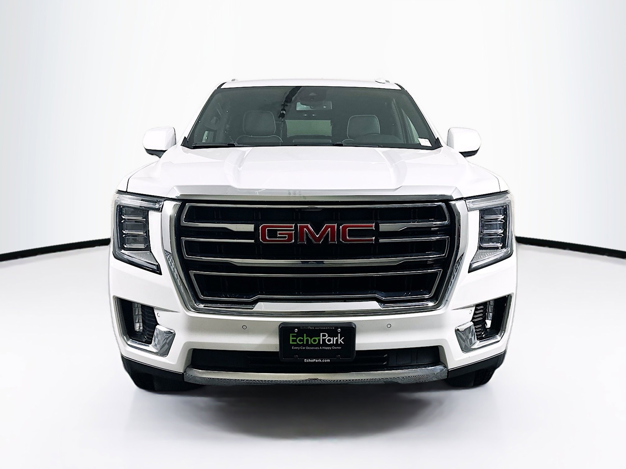 Used 2024 GMC Yukon SLT image 2