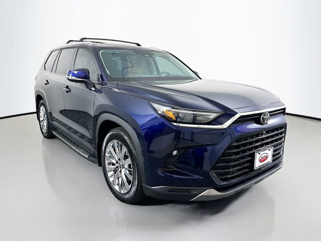 Certified 2026 Toyota Grand Highlander Platinum image 3