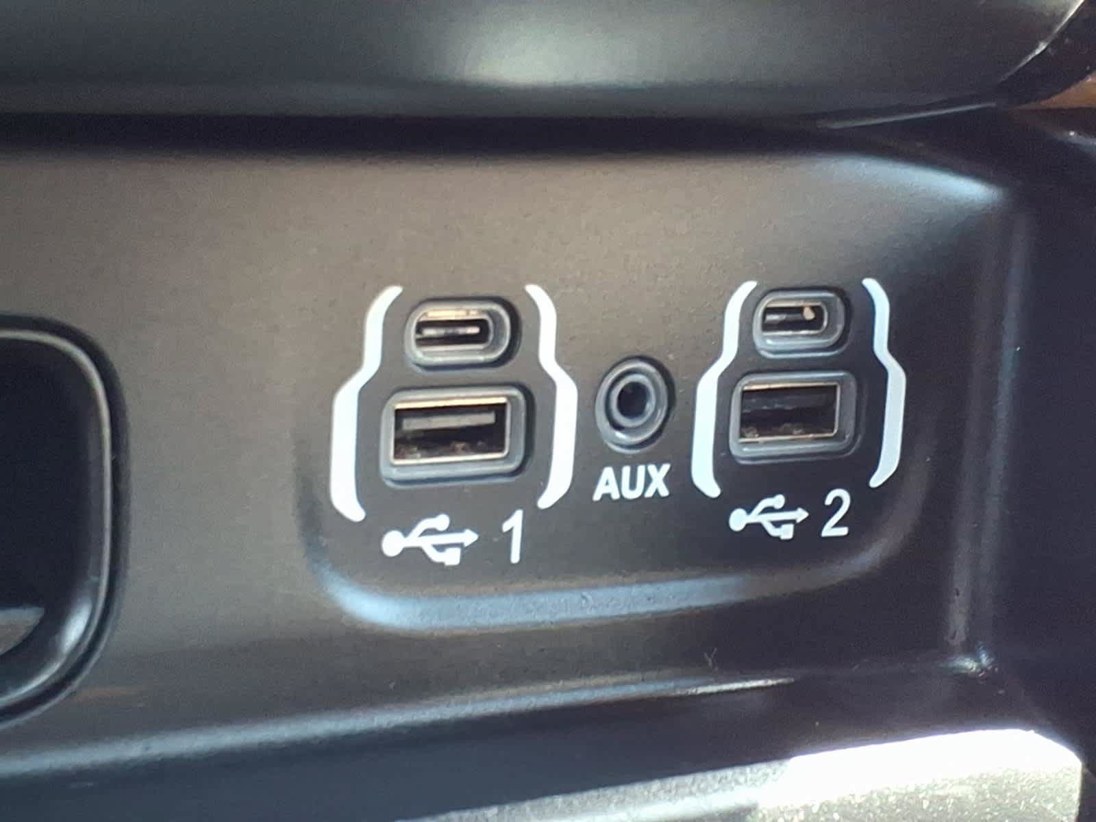 Used 2020 RAM 2500 Limited AWD/4WD image 11