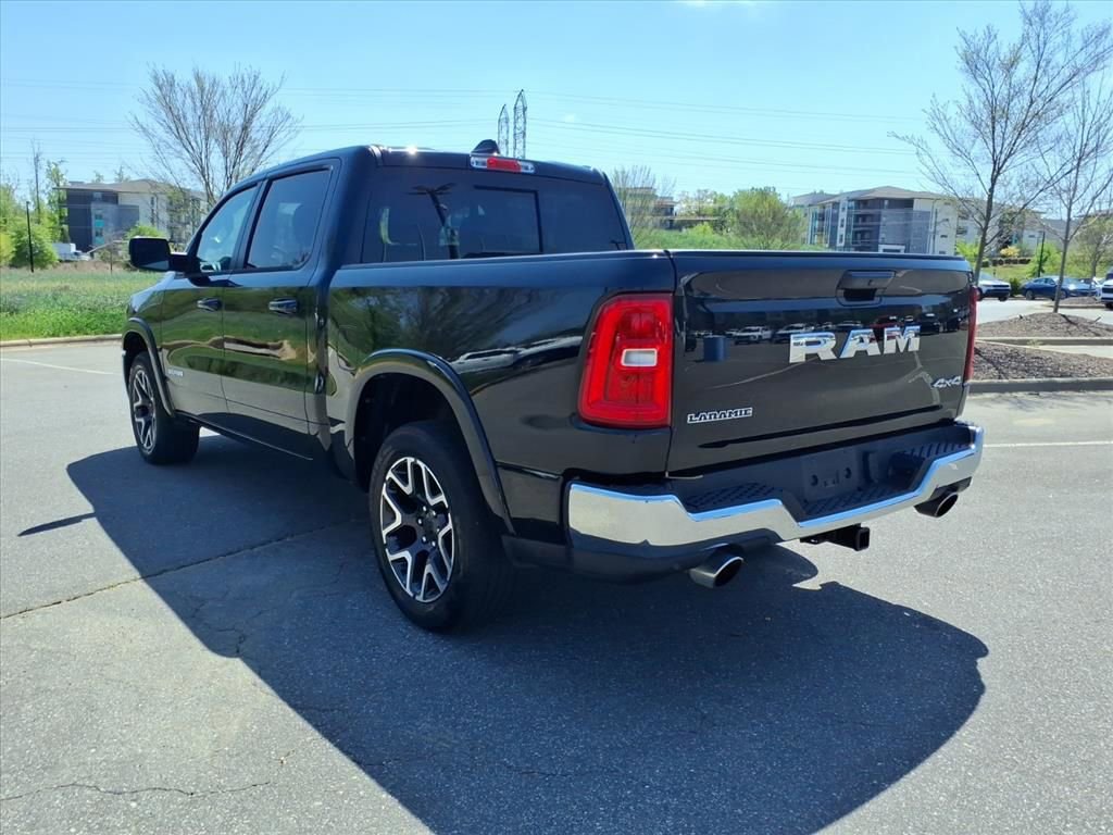 Used 2025 RAM 1500 Laramie AWD/4WD image 32