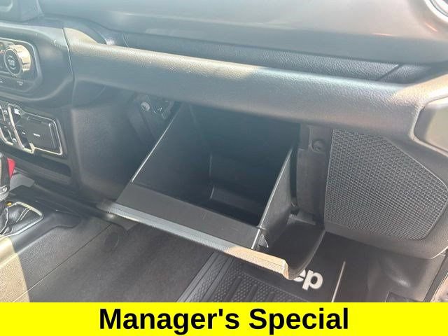 Used 2021 Jeep Wrangler Unlimited Sahara AWD/4WD image 36