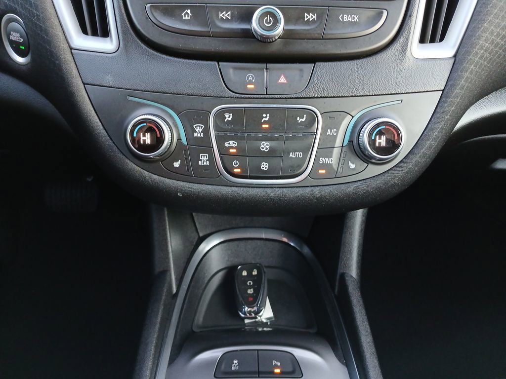 Used 2024 Chevrolet Malibu LT image 35