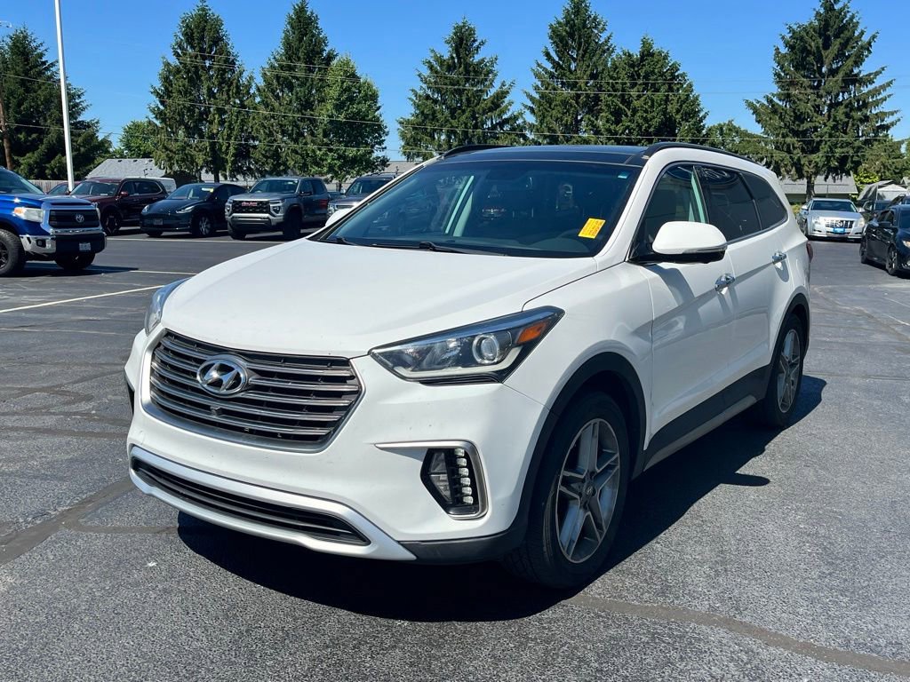 Used 2019 Hyundai Santa Fe XL w/ Cargo Package FWD image 2